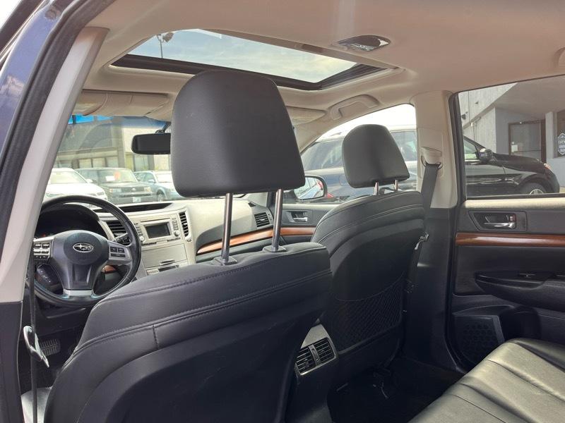 Subaru Outback 2.5i Limited 2014