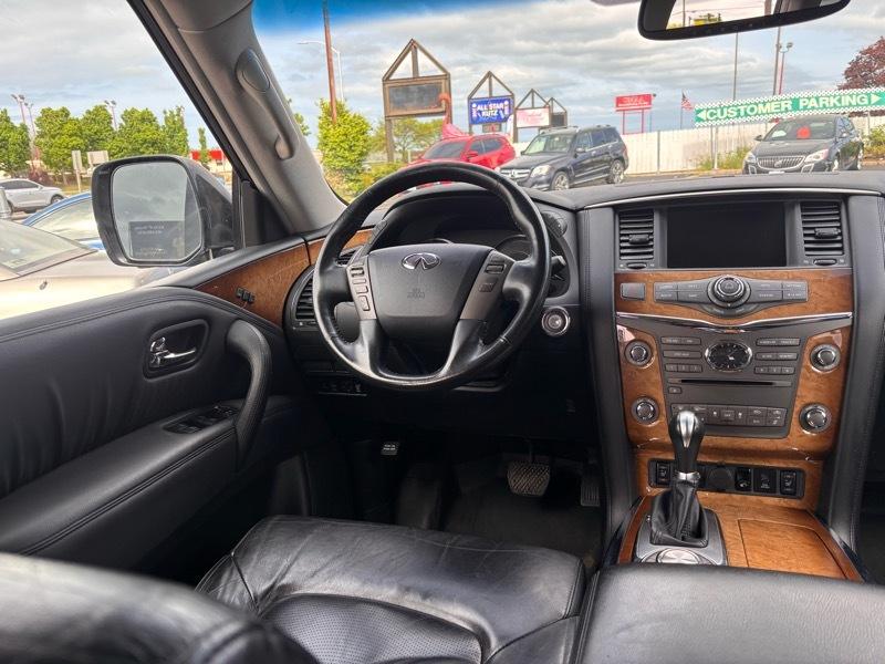 Infiniti QX56 4WD 2012