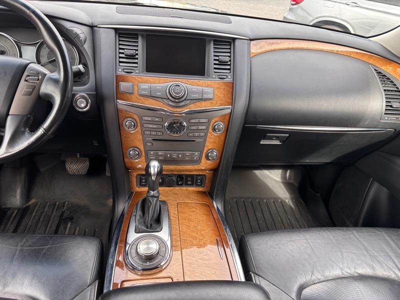 Infiniti QX56 4WD 2012