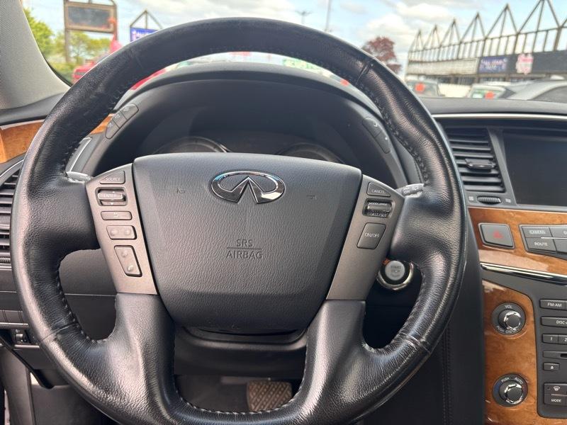 Infiniti QX56 4WD 2012