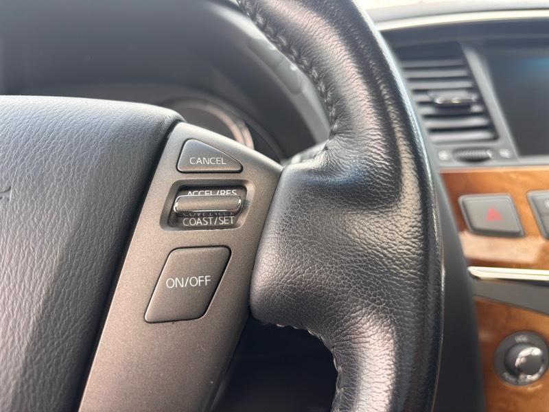 Infiniti QX56 4WD 2012