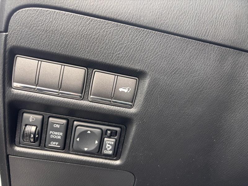Infiniti QX56 4WD 2012