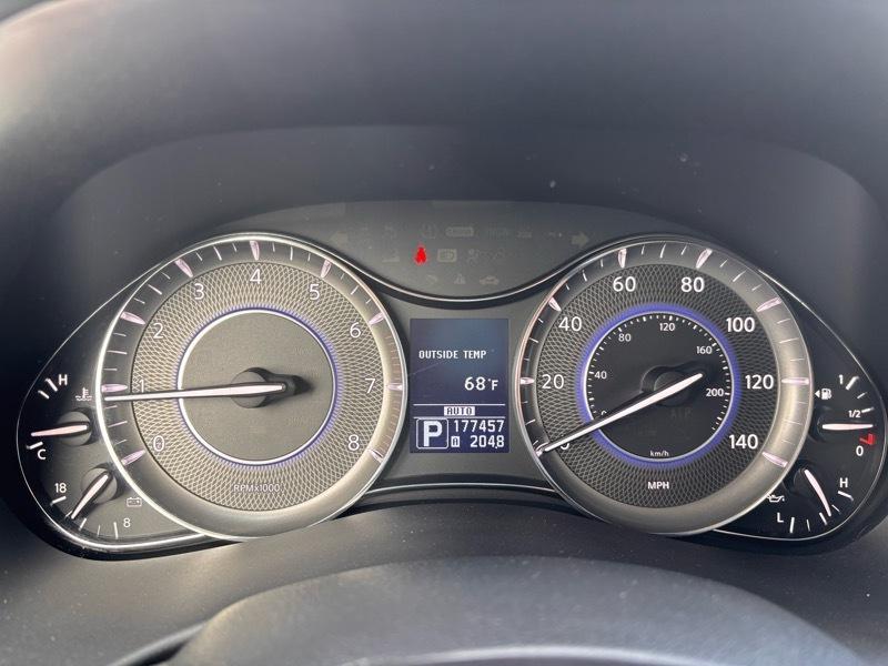 Infiniti QX56 4WD 2012