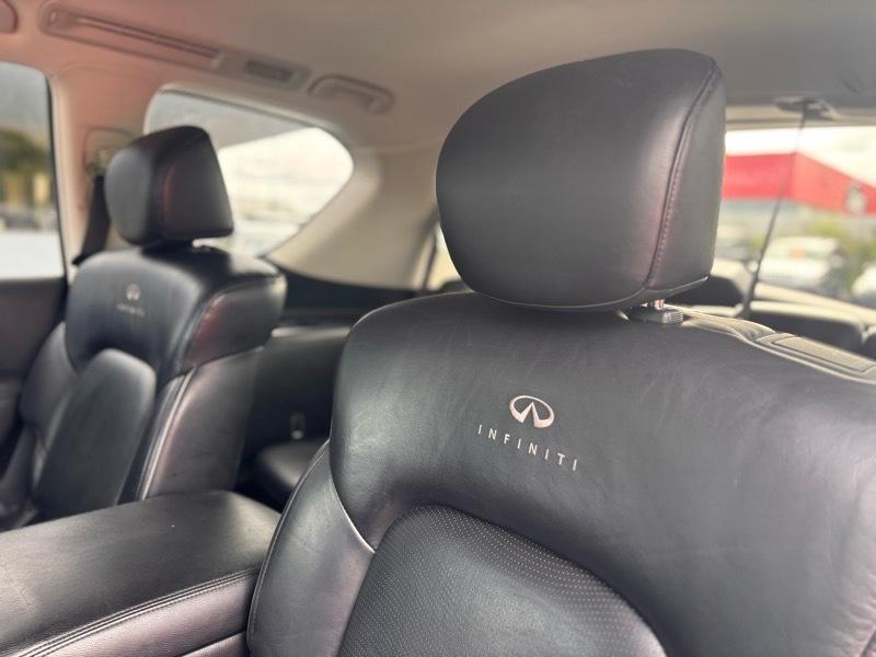 Infiniti QX56 4WD 2012
