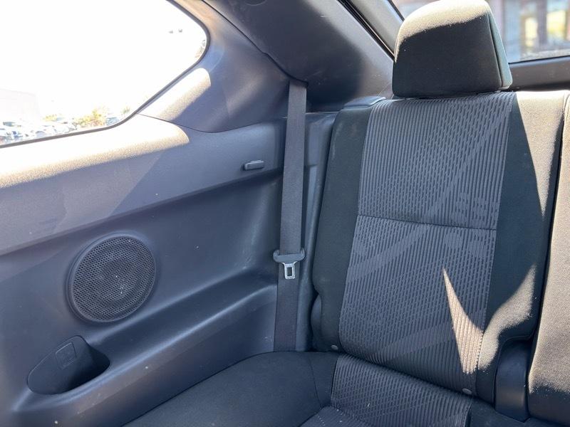 Scion tC Sports Coupe 6-Spd AT 2011