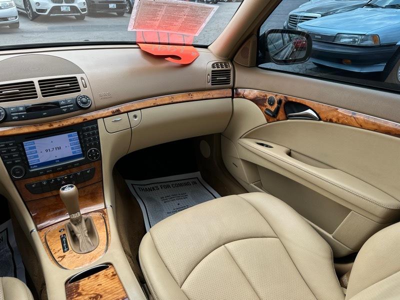 Mercedes-Benz E-Class  2008