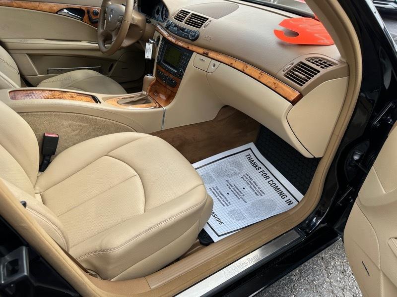 Mercedes-Benz E-Class  2008