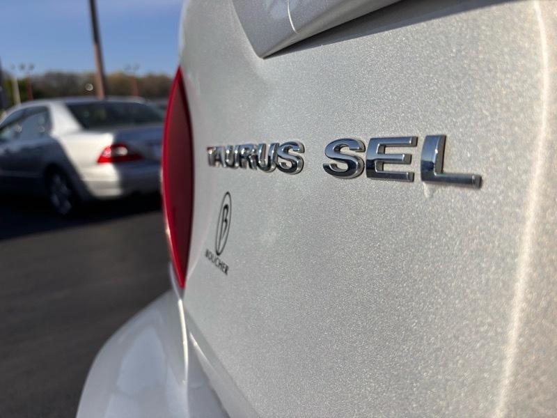 Ford Taurus SEL 2007