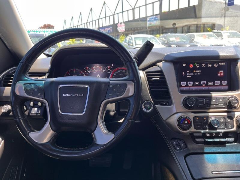 GMC Yukon XL Denali 4WD 2016