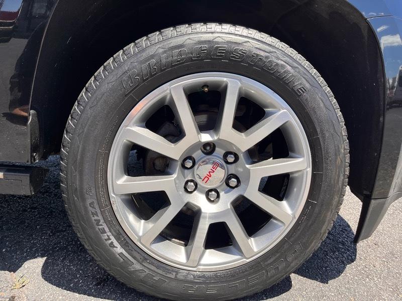 GMC Yukon XL Denali 4WD 2016