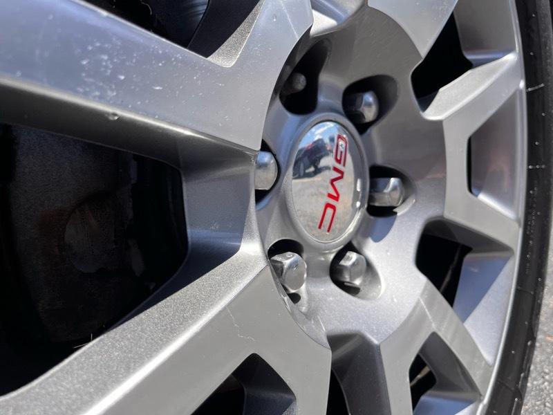 GMC Yukon XL Denali 4WD 2016