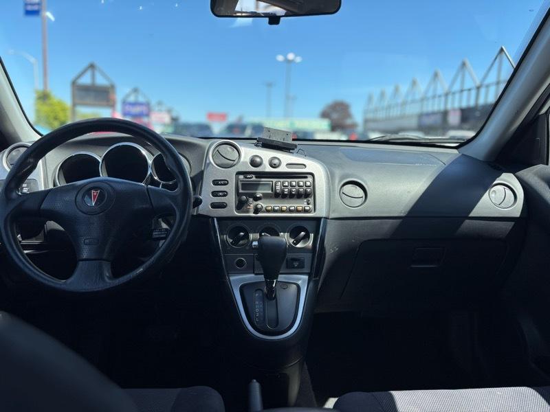Pontiac Vibe Base 2004