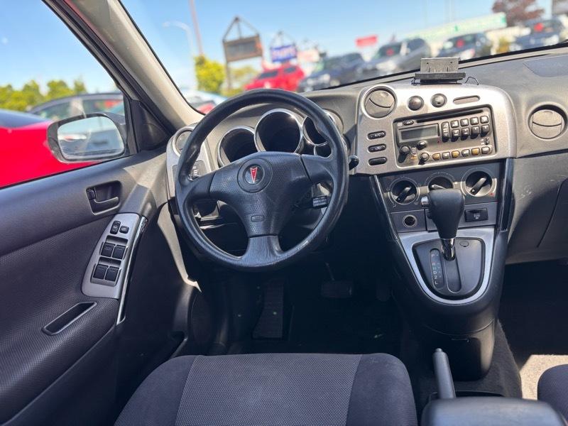 Pontiac Vibe Base 2004