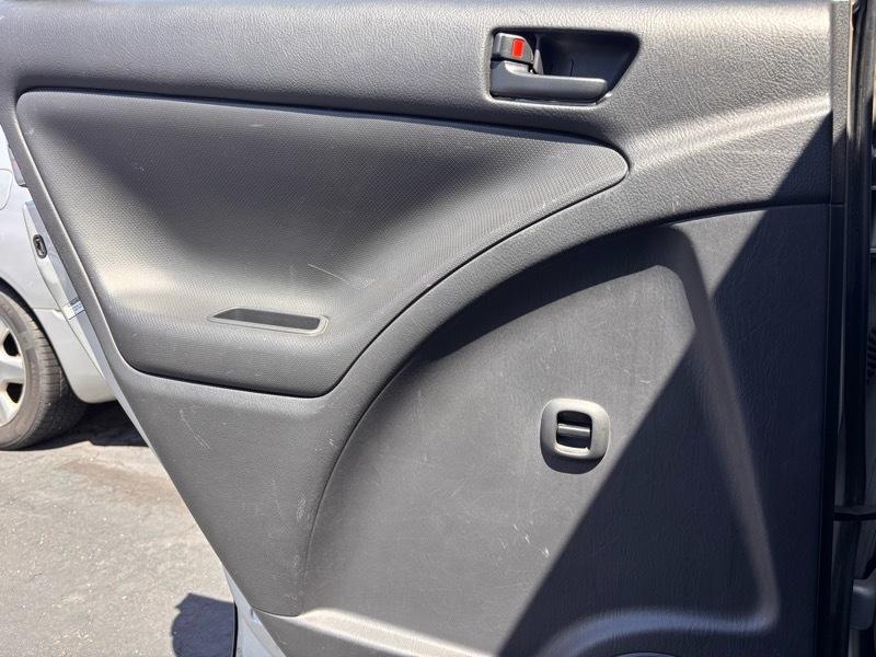 Pontiac Vibe Base 2004