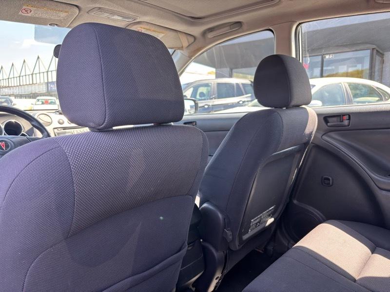 Pontiac Vibe Base 2004