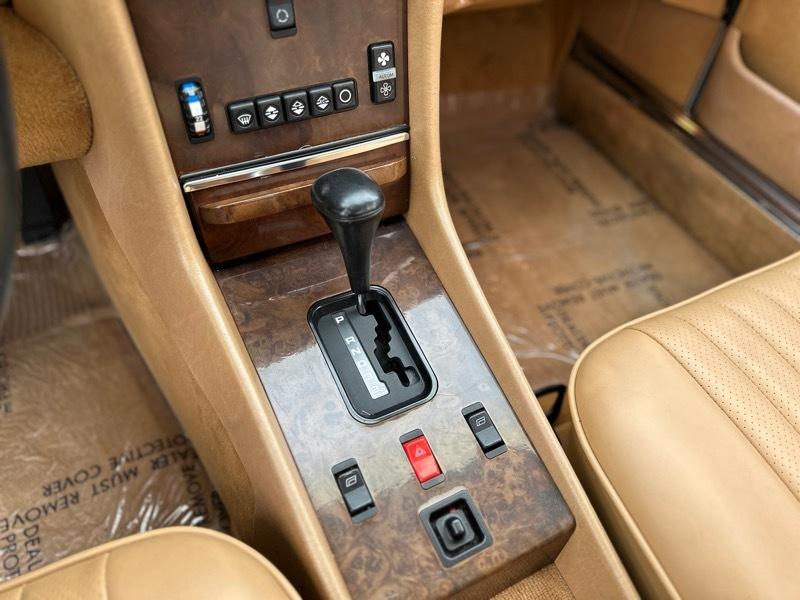Mercedes-Benz 560 SL 1987