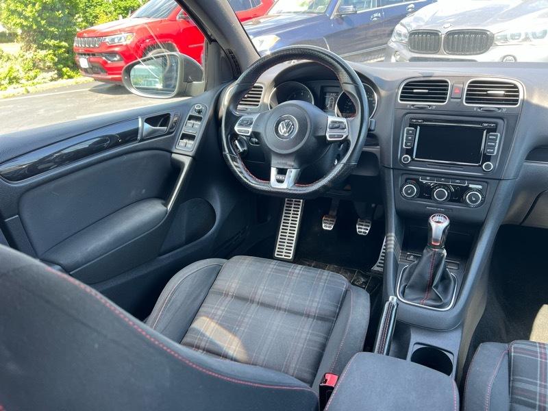 Volkswagen GTI 4-door 2012