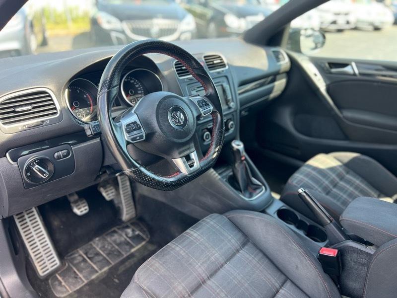Volkswagen GTI 4-door 2012