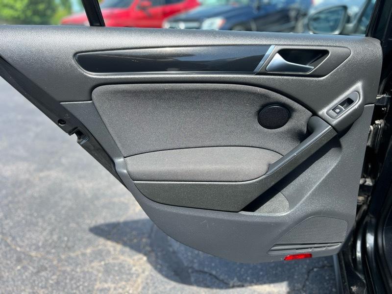 Volkswagen GTI 4-door 2012