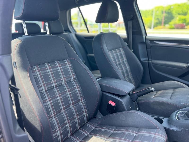 Volkswagen GTI 4-door 2012