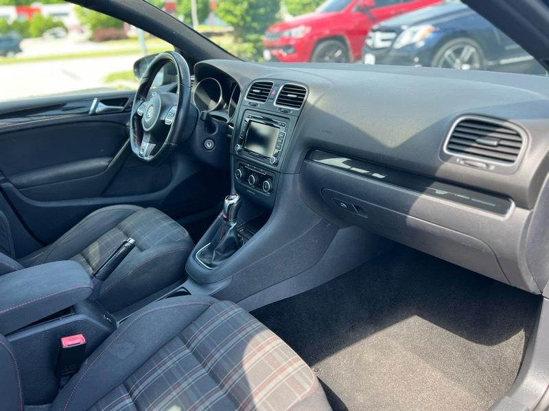 Volkswagen GTI 4-door 2012
