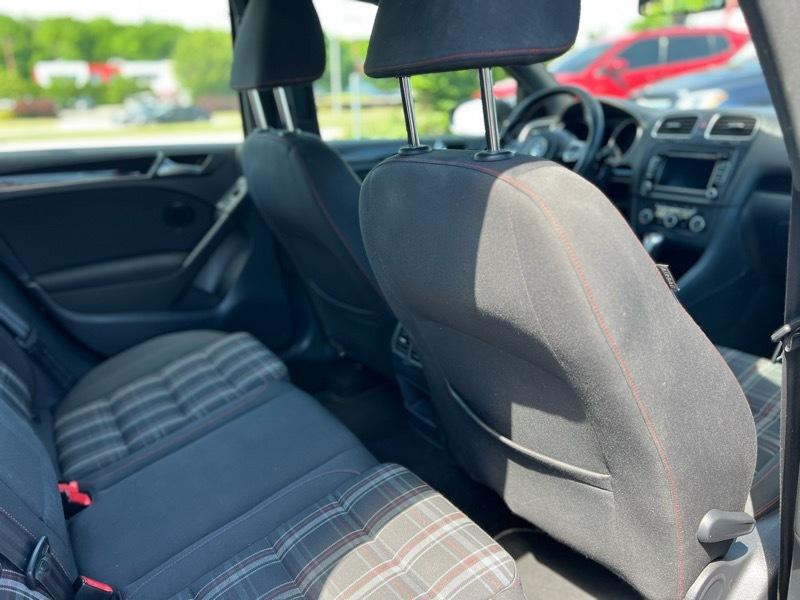 Volkswagen GTI 4-door 2012