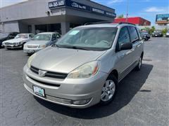 2004 Toyota Sienna 