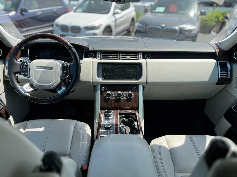 Land Rover Range Rover Base 2017