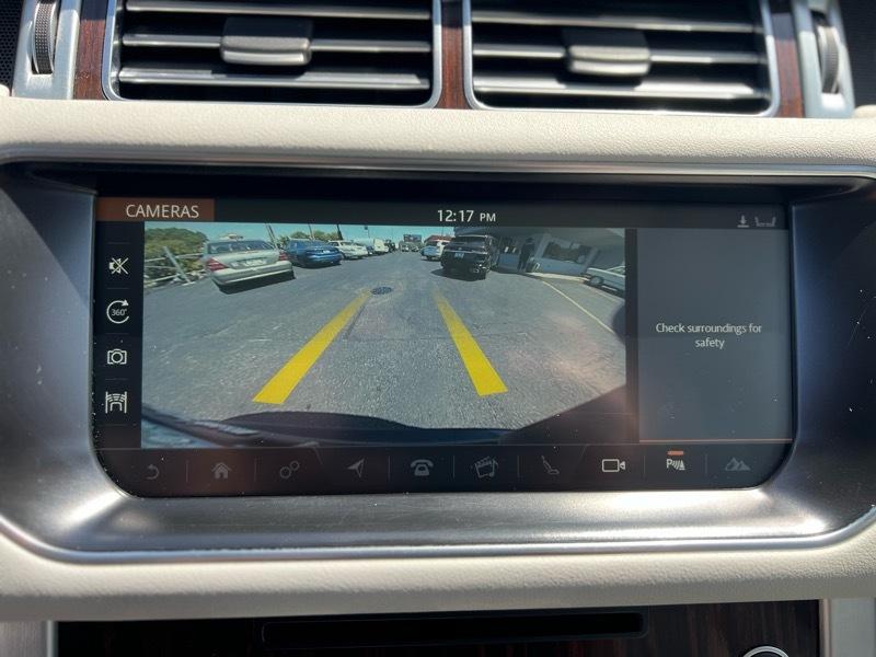 Land Rover Range Rover Base 2017