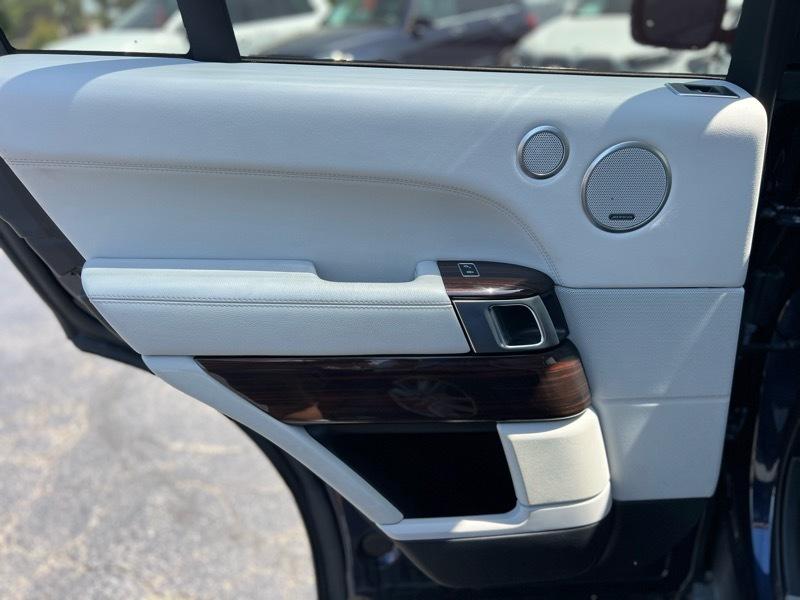 Land Rover Range Rover Base 2017