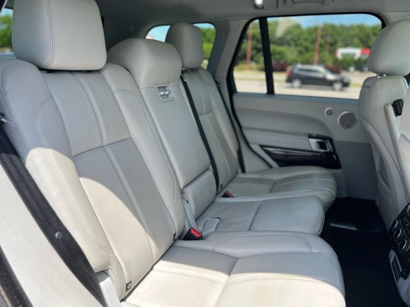 Land Rover Range Rover Base 2017