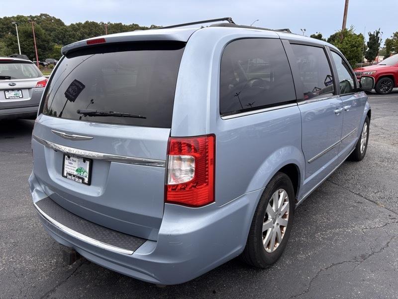 Chrysler Town & Country Touring 2013