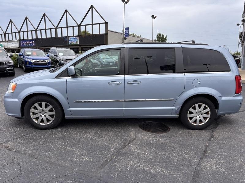 Chrysler Town & Country Touring 2013