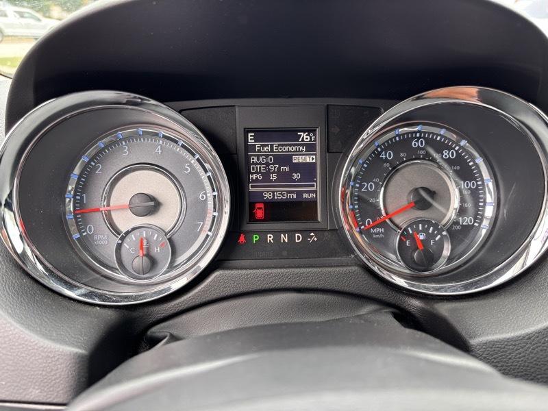 Chrysler Town & Country Touring 2013