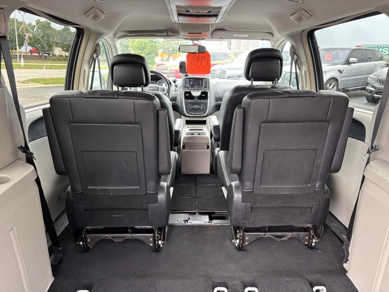 Chrysler Town & Country Touring 2013