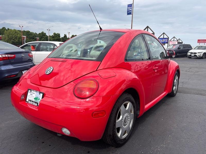 Volkswagen New Beetle Base 1998