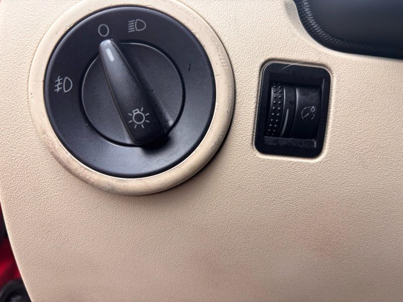 Volkswagen New Beetle Base 1998