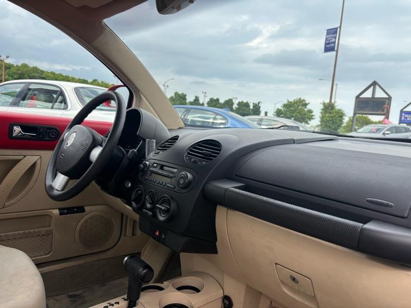 Volkswagen New Beetle Base 1998