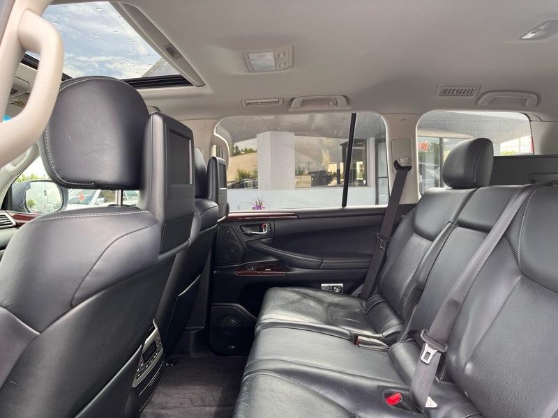 Lexus LX 570 Sport Utility 2015