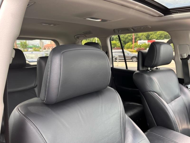 Lexus LX 570 Sport Utility 2015