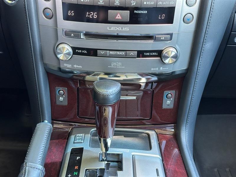 Lexus LX 570 Sport Utility 2015