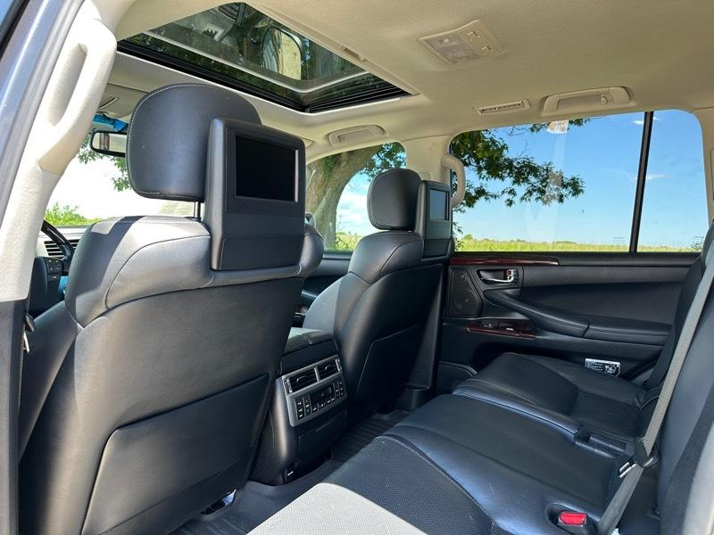 Lexus LX 570 Sport Utility 2015