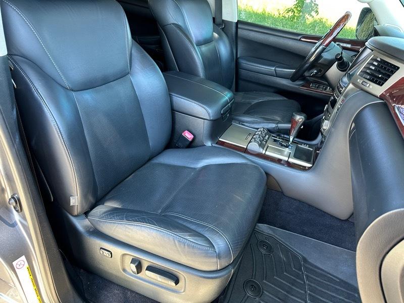 Lexus LX 570 Sport Utility 2015