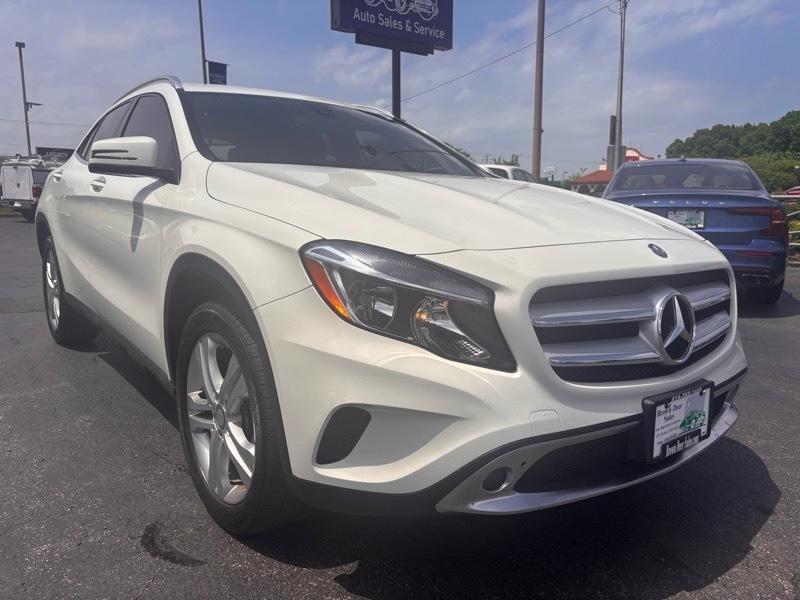 Mercedes-Benz GLA-Class GLA250 4MATIC 2016