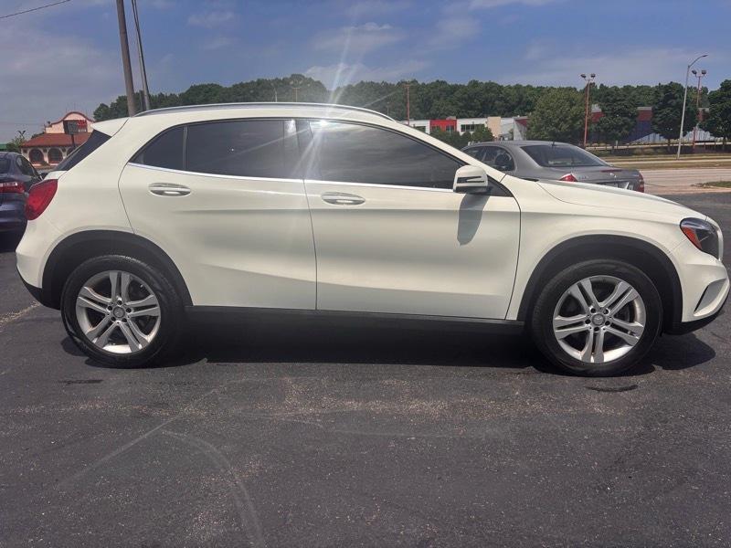 Mercedes-Benz GLA-Class GLA250 4MATIC 2016