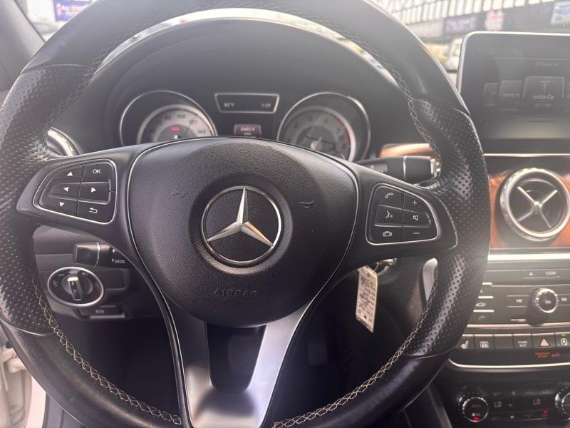Mercedes-Benz GLA-Class GLA250 4MATIC 2016