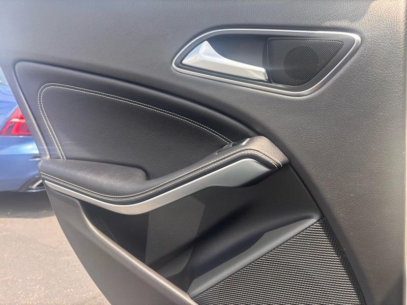 Mercedes-Benz GLA-Class GLA250 4MATIC 2016