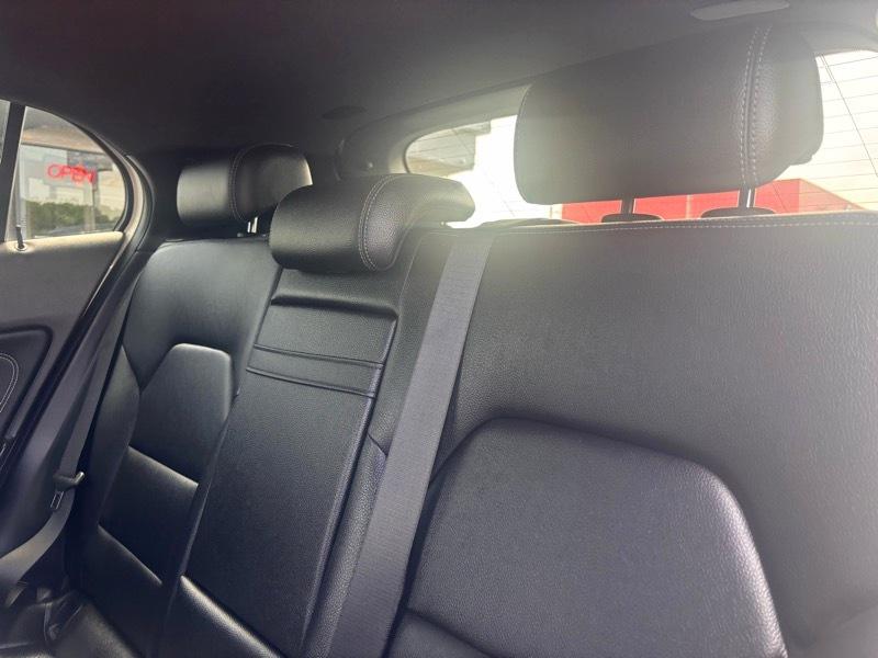 Mercedes-Benz GLA-Class GLA250 4MATIC 2016