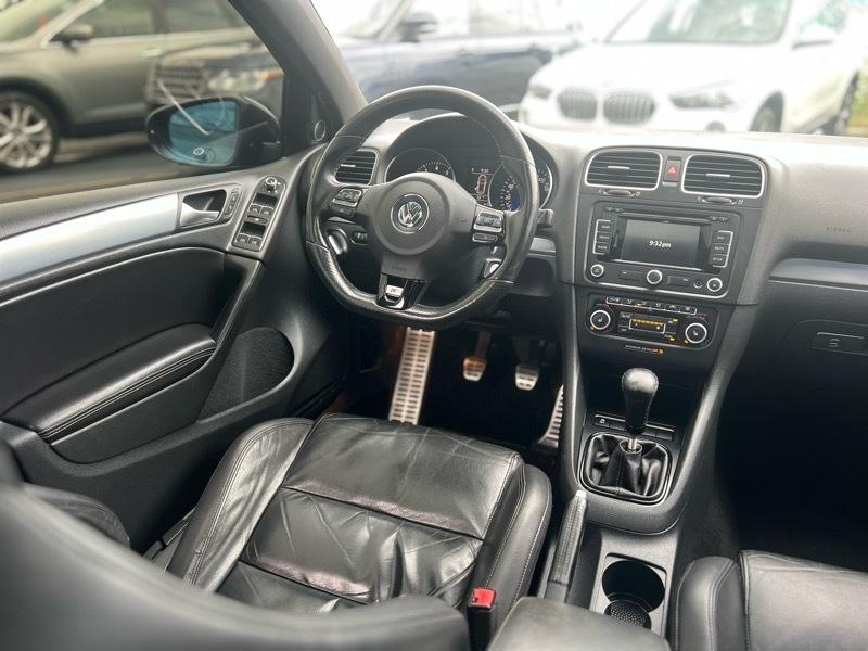 Volkswagen Golf R  2012