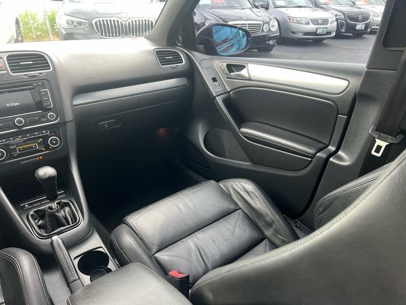 Volkswagen Golf R  2012